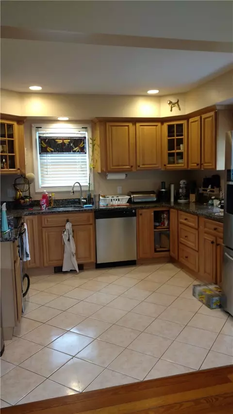 43 Surf Ave, Warwick, RI 02889 photo 17