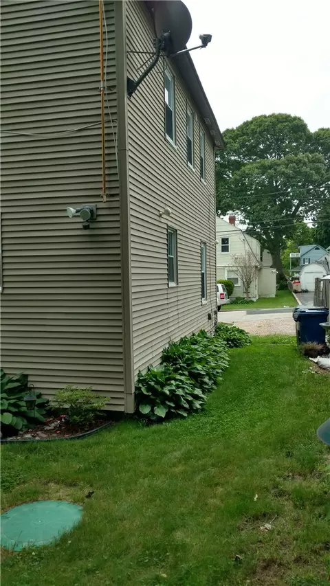 43 Surf Ave, Warwick, RI 02889 photo 5