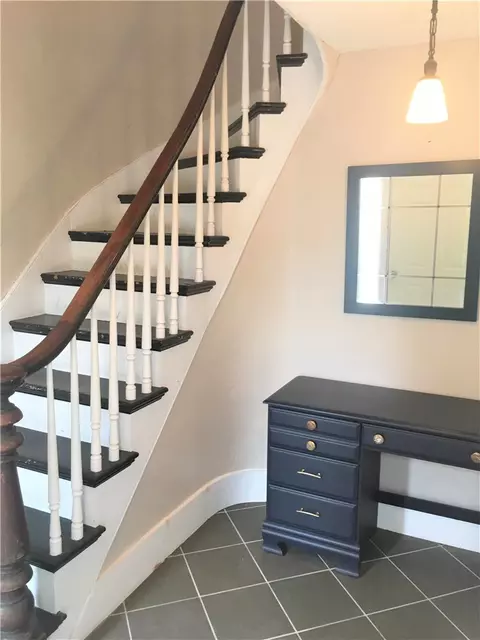 24 Barney St, Warren, RI 02885 photo 10