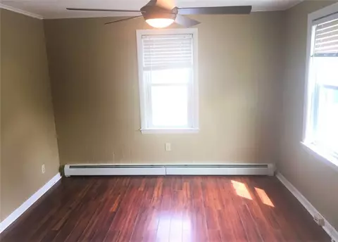 24 Barney St, Warren, RI 02885 photo 6