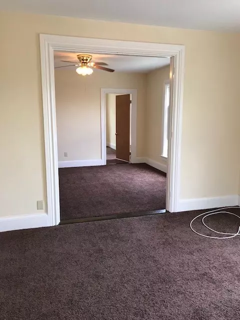 97 Willow St, Woonsocket, RI 02895 photo 9