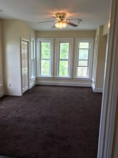 97 Willow St, Woonsocket, RI 02895 photo 8