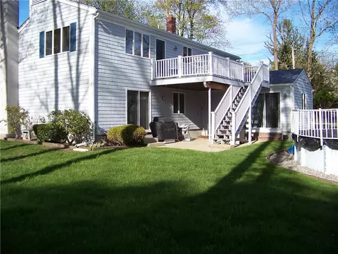 35 Long Ln, Warren, RI 02885 photo 3