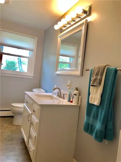 153 Asylum Rd, Warwick, RI 02886 photo 24