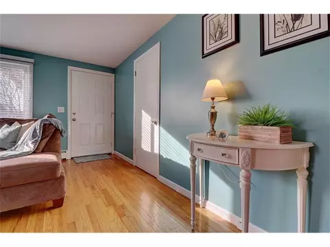 153 Asylum Rd, Warwick, RI 02886 photo 9