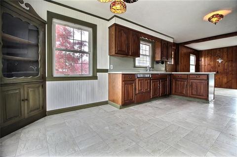 7 Batterson Ave, Westerly, RI 02891 photo 3