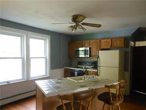 565 Central St, Mapleville, RI 02839 photo 8