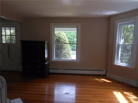 565 Central St, Mapleville, RI 02839 photo 12