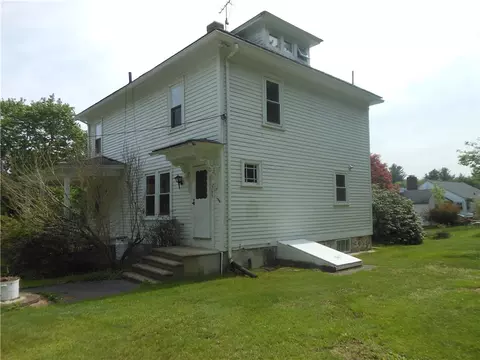 565 Central St, Mapleville, RI 02839 photo 2