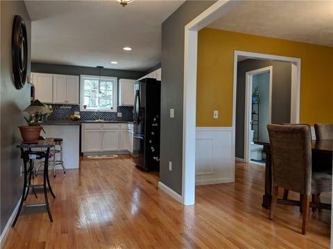 11 Elizabeth Ave, Woonsocket, RI 02895 photo 18