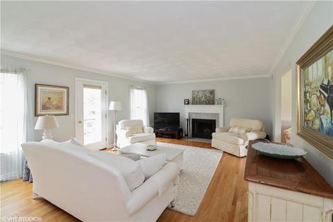 1 Shoreline Dr, Westerly, RI 02891 photo 4