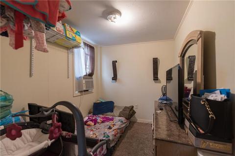 146 Arnold St, Woonsocket, RI 02895 photo 22