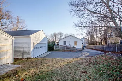 302 Orswell St, Fall River, MA 02724 photo 15