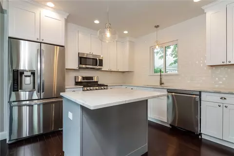 119 Burt St, Warwick, RI 02886 photo 12