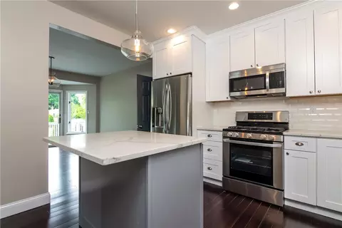119 Burt St, Warwick, RI 02886 photo 11