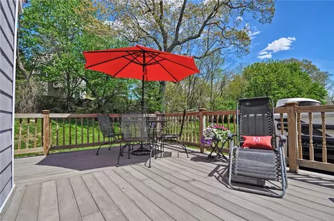 18 Antony Ave, Bristol, RI 02809 photo 27