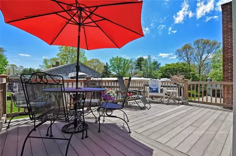 18 Antony Ave, Bristol, RI 02809 photo 26