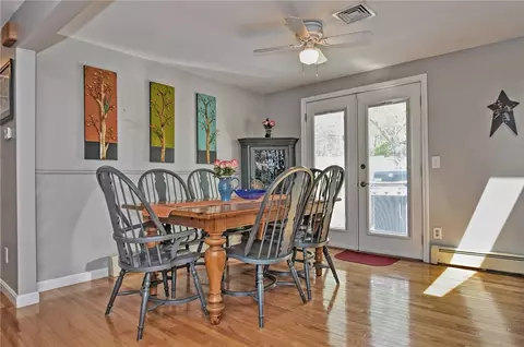18 Antony Ave, Bristol, RI 02809 photo 7