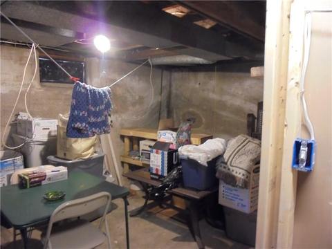 64 Uncas St, Warwick, RI 02889 photo 13