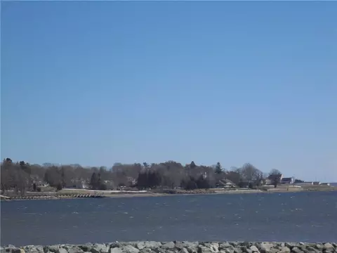 64 Uncas St, Warwick, RI 02889 photo 23