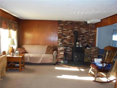 64 Uncas St, Warwick, RI 02889 photo 3