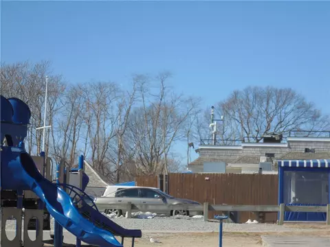 64 Uncas St, Warwick, RI 02889 photo 21