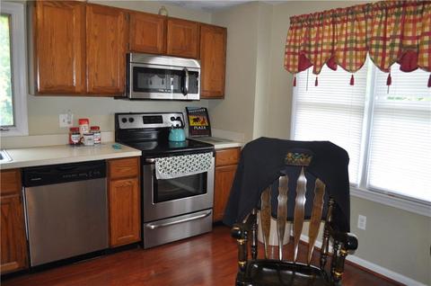 101 Brookhaven Ln, Woonsocket, RI 02895 photo 8