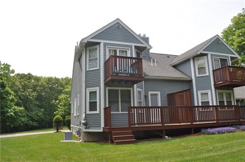 101 Brookhaven Ln, Woonsocket, RI 02895 photo 6