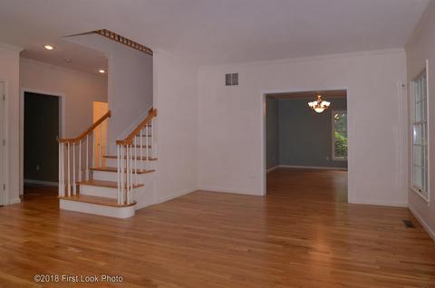 159 Shadow Brook Dr, Warwick, RI 02886 photo 4