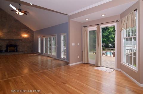 159 Shadow Brook Dr, Warwick, RI 02886 photo 10