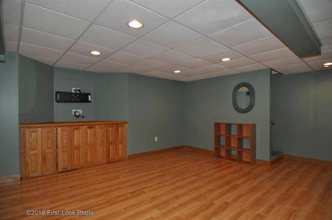 159 Shadow Brook Dr, Warwick, RI 02886 photo 32