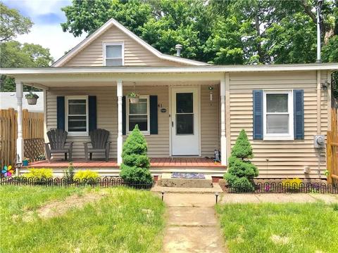 41 Coyle St, Warwick, RI 02886 photo 1