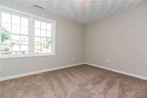 84 Abbott Ave, Warwick, RI 02886 photo 18