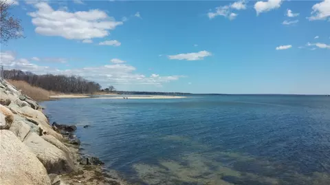 84 Abbott Ave, Warwick, RI 02886 photo 29