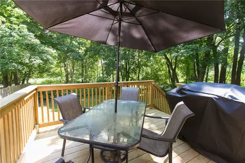 84 Abbott Ave, Warwick, RI 02886 photo 3