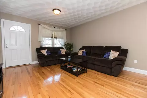 84 Abbott Ave, Warwick, RI 02886 photo 11