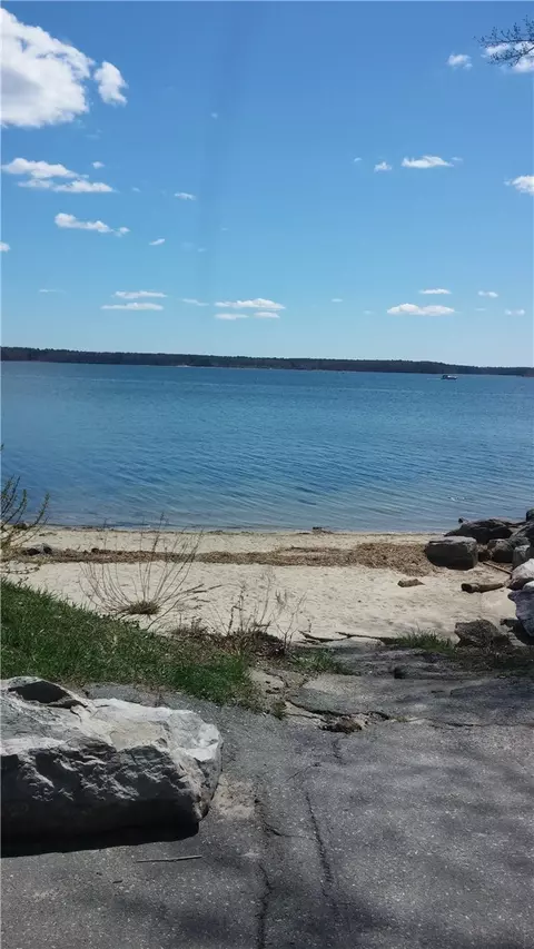 84 Abbott Ave, Warwick, RI 02886 photo 26