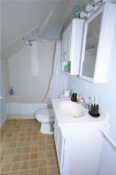 303 Front St, Woonsocket, RI 02895 photo 5