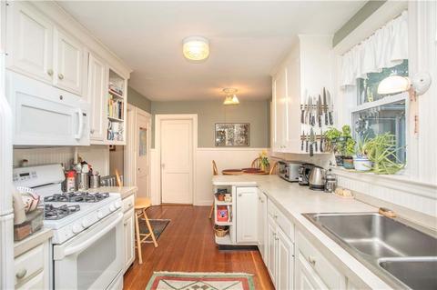 16 Locust Ter, Warren, RI 02885 photo 14