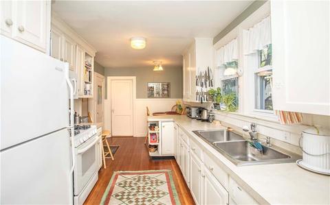 16 Locust Ter, Warren, RI 02885 photo 13