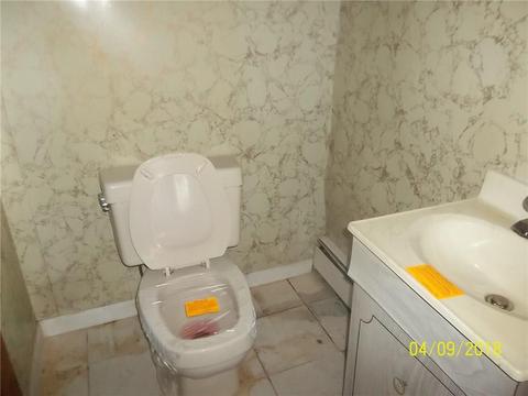 211 Linden Ave, Woonsocket, RI 02895 photo 8