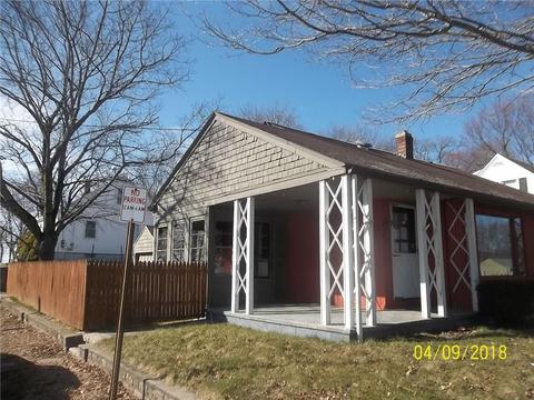 211 Linden Ave, Woonsocket, RI 02895 photo 9