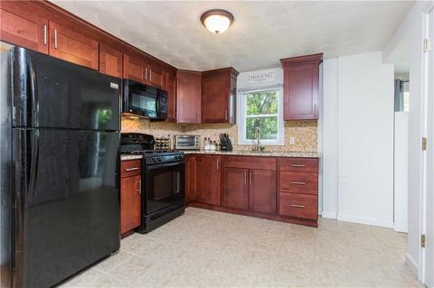 8 Bluff Ave, Warwick, RI 02889 photo 11