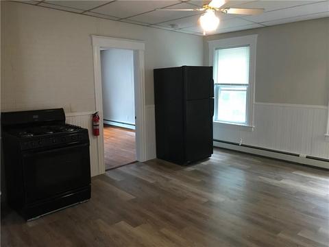 723 Bernon St, Woonsocket, RI 02895 photo 12