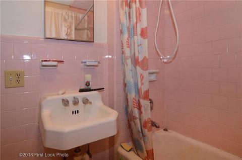 82 Main St, Warren, RI 02885 photo 6