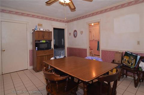 82 Main St, Warren, RI 02885 photo 3