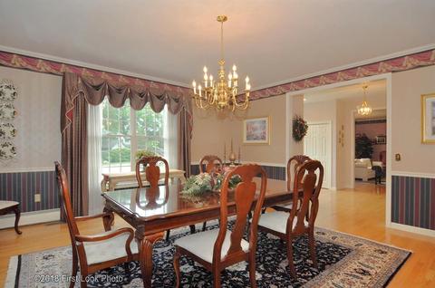 3 Macera Cir, Warwick, RI 02886 photo 5