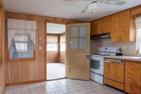 73 Stone Ave, Warwick, RI 02889 photo 11