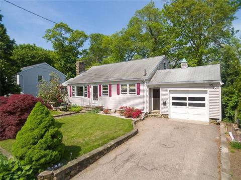 72 Summer St, Westerly, RI 02891 photo 1
