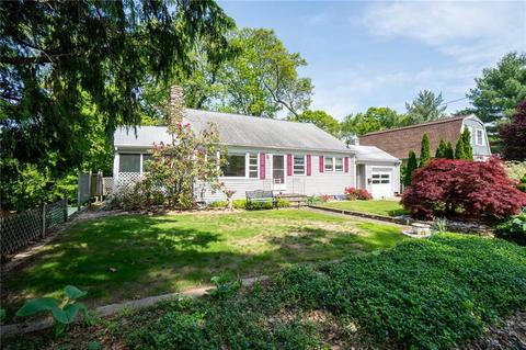 72 Summer St, Westerly, RI 02891 photo 3